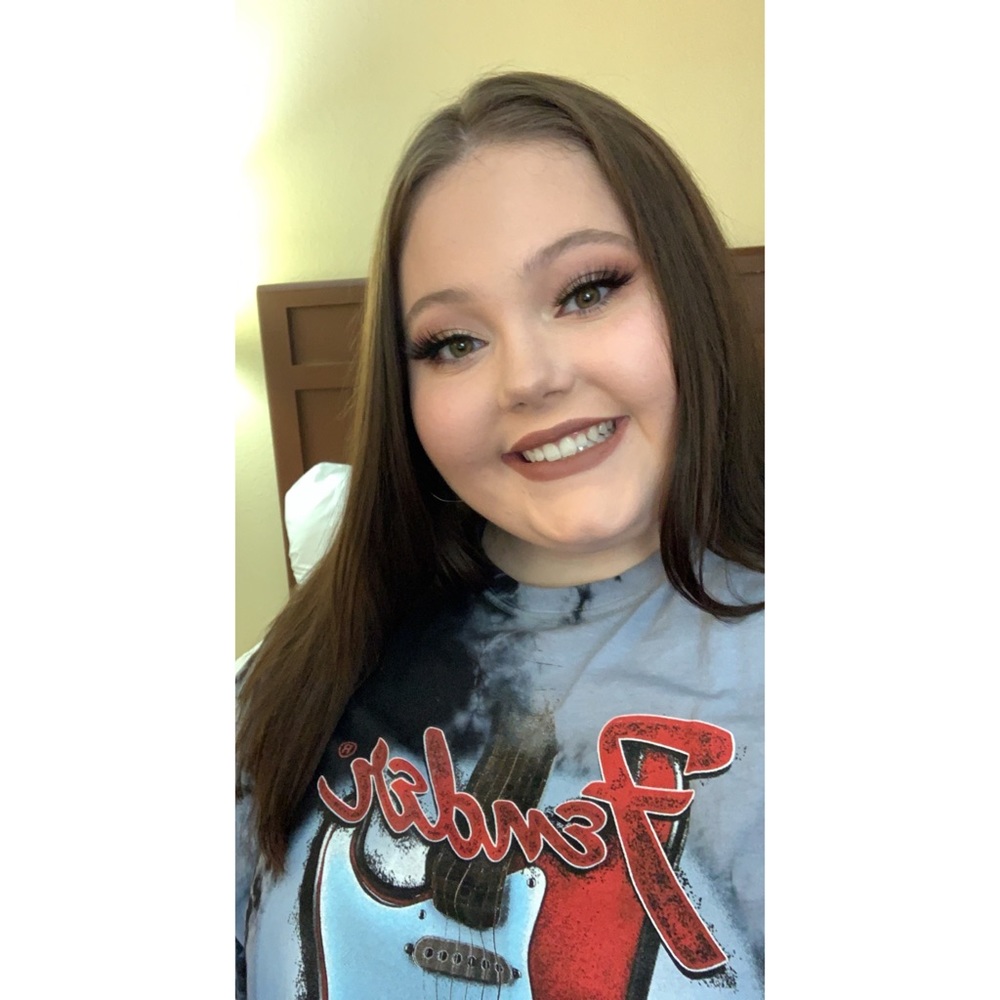 Meet your Posher, Carlee